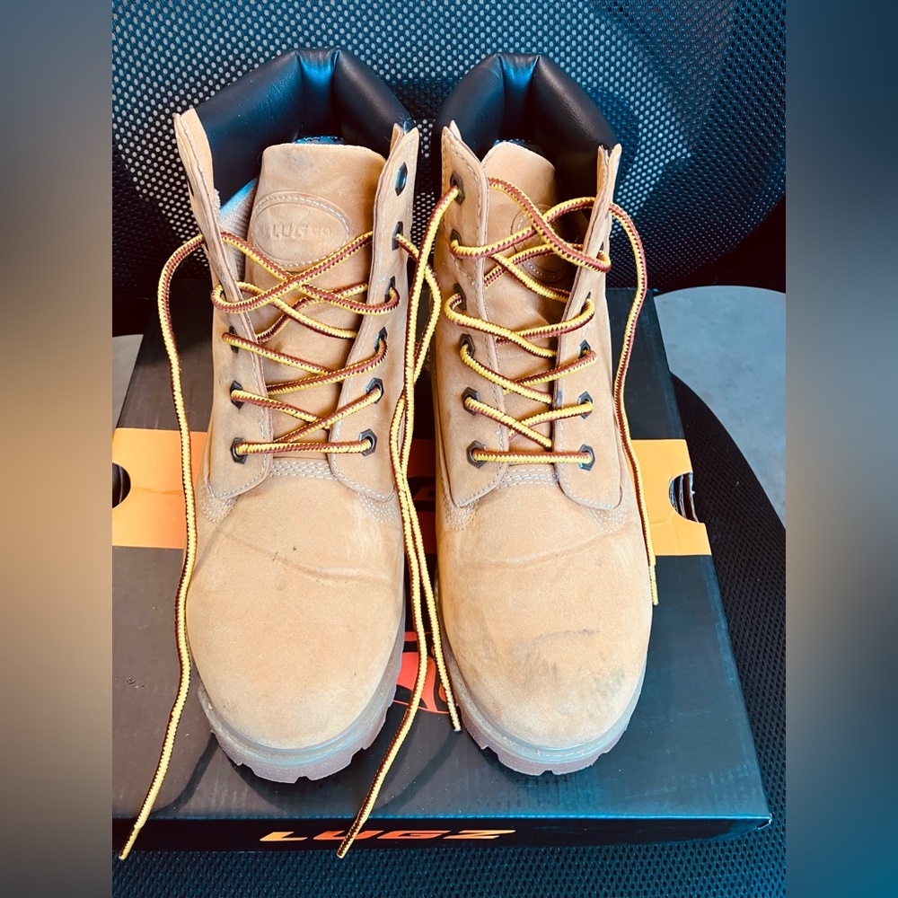 Lugz women’s work boots size 7